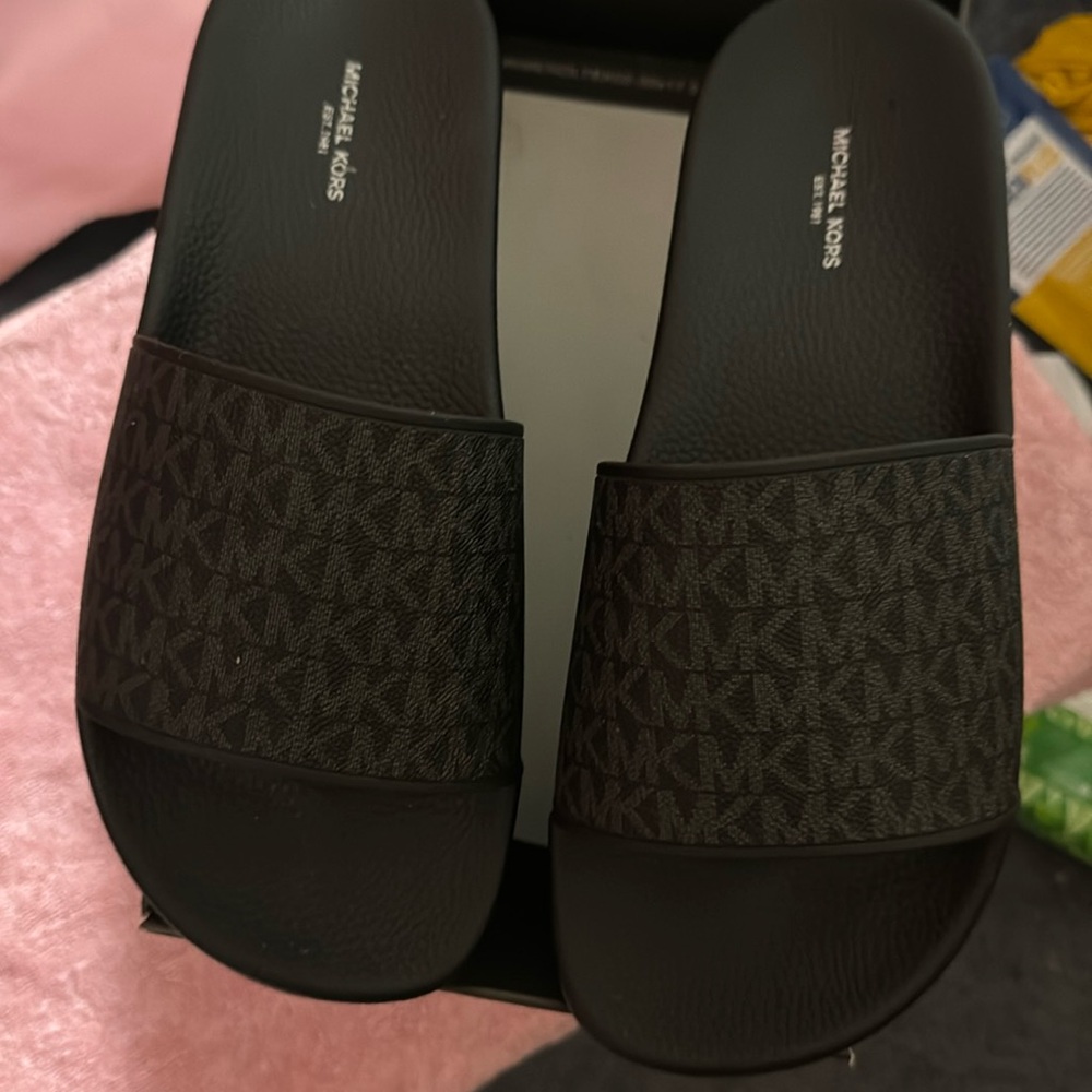 Jake Logo Slide Sandal